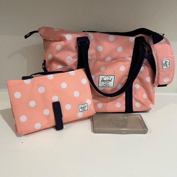 Herschel diaper bag/ travel bag - Picture 1 of 11
